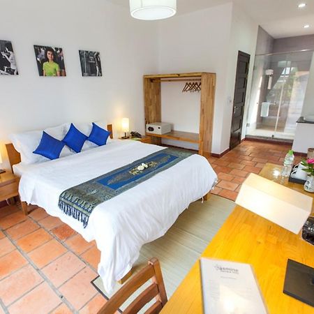 Jasmine Terrace Villa Phnompen Kültér fotó